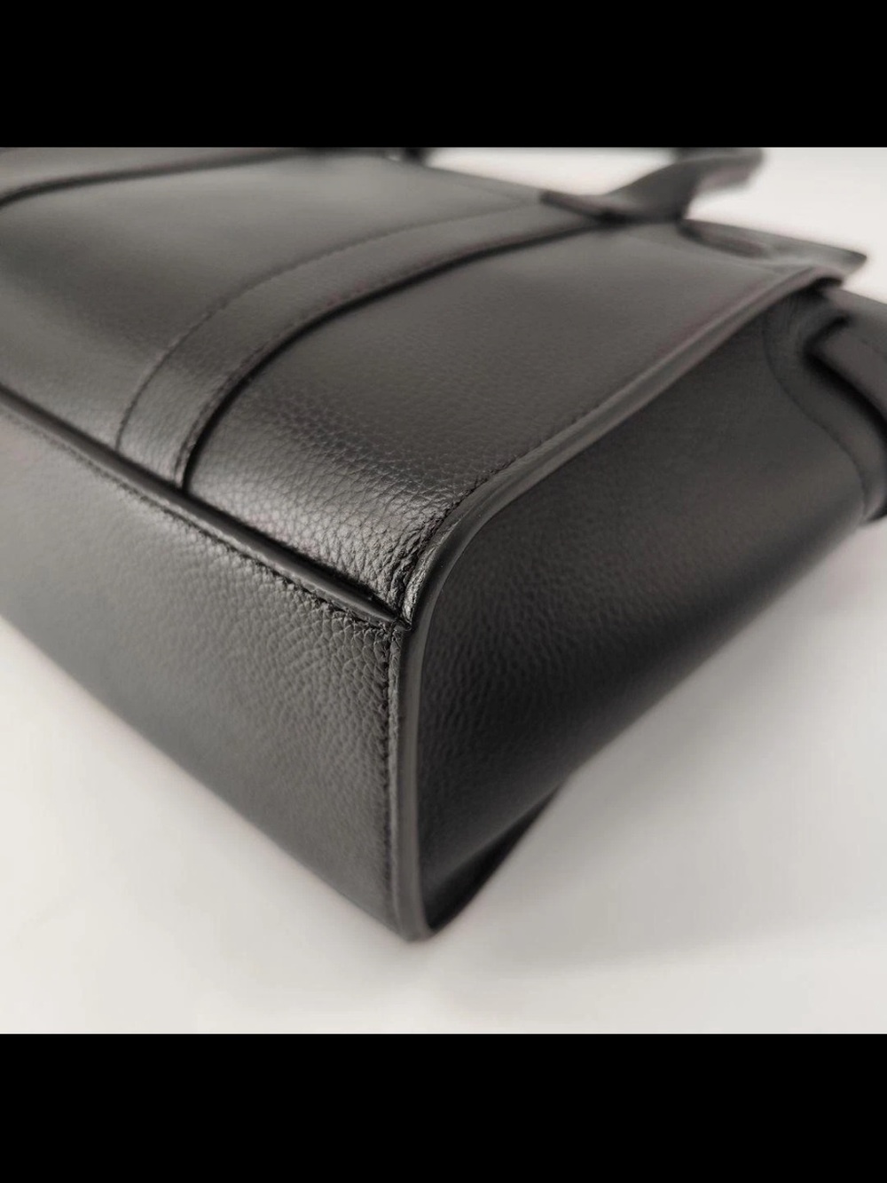 Mulberry Black Pebbled Leather Tote with Gold Hardware - Picture 5 of 16